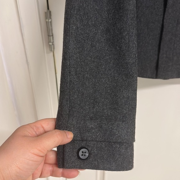 NWOT Mango Short Wool Coat in a Dark Grey in Size UK M!Super warm & classy - Picture 7 of 17